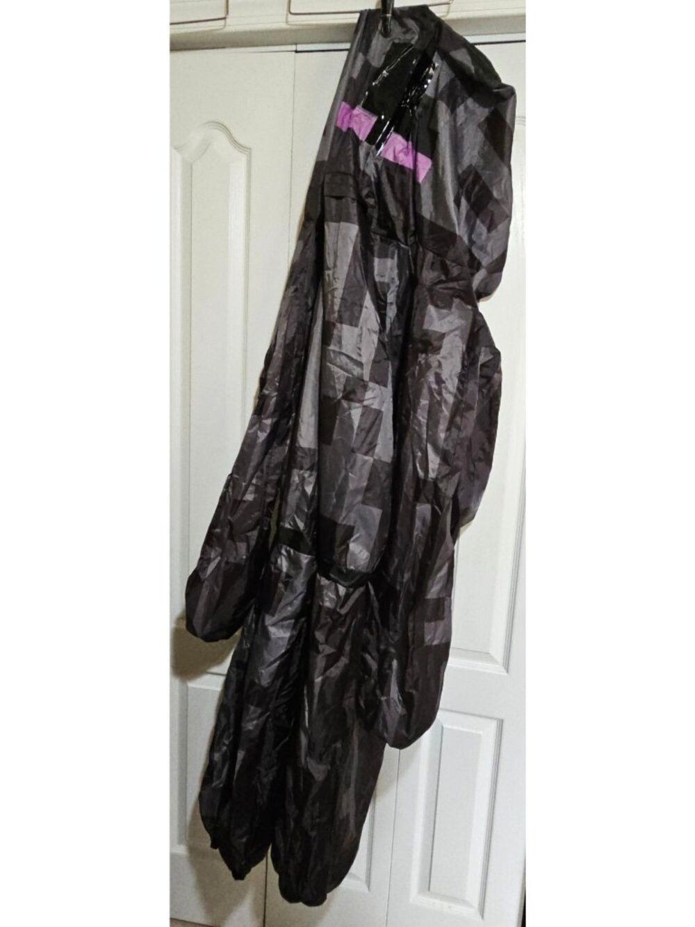 Minecraft Enderman Inflatable Kids Costume with Broken Zipper Damaged No Fan